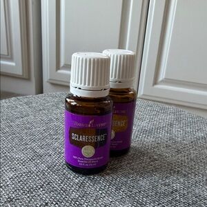 Young Living 15ml SclarEssence Serum - Purple and White